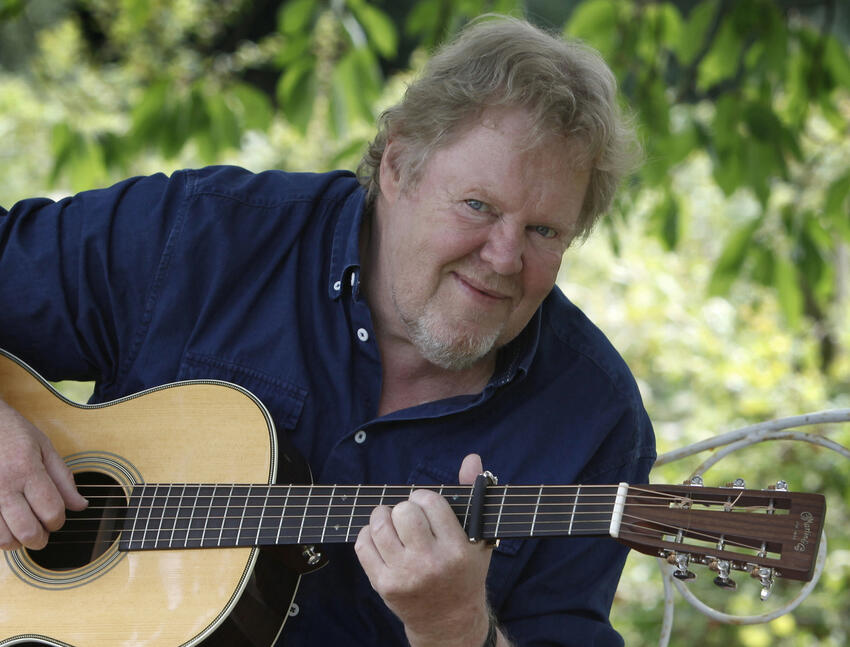 Sebastian bliver en del af musikken i Gedved