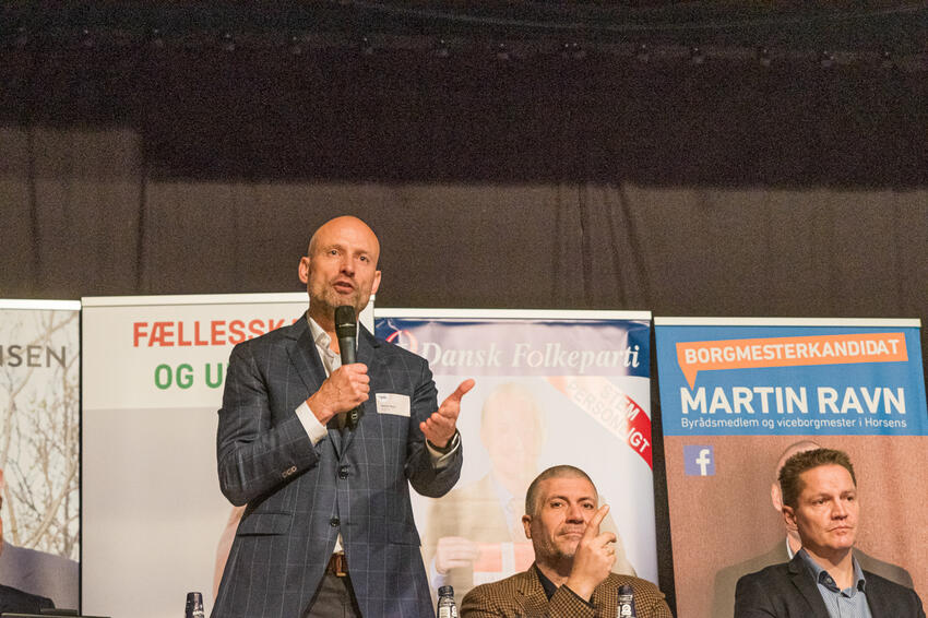 Alle ville se ”girafferne” i Gedved