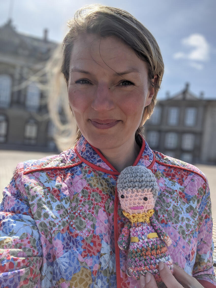 Danmark hækler Dronning Margrethe
