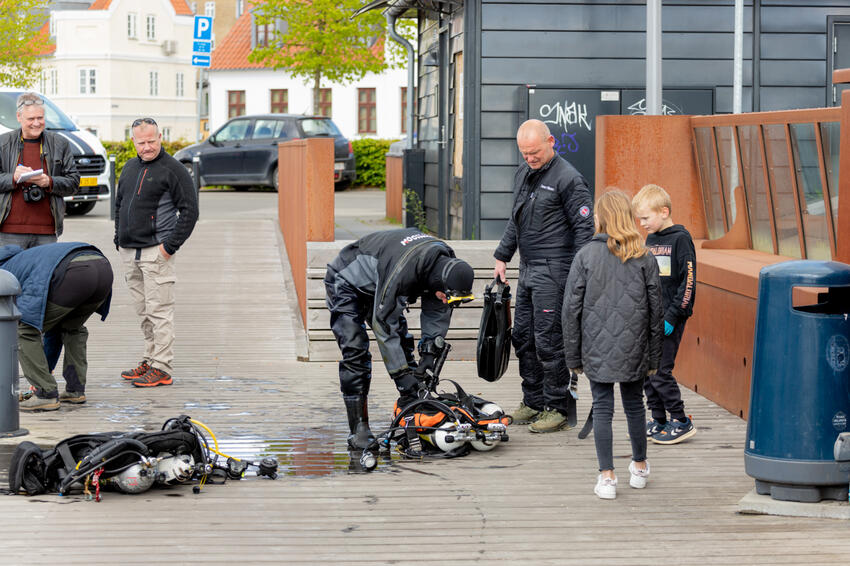 Sportsdykkerne ledte på havnens bund