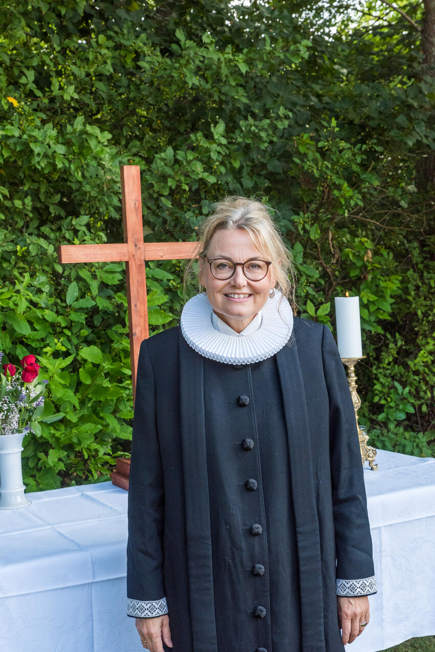 Flot fremmøde til Jane Frombergs sidste gudstjeneste i Gedved