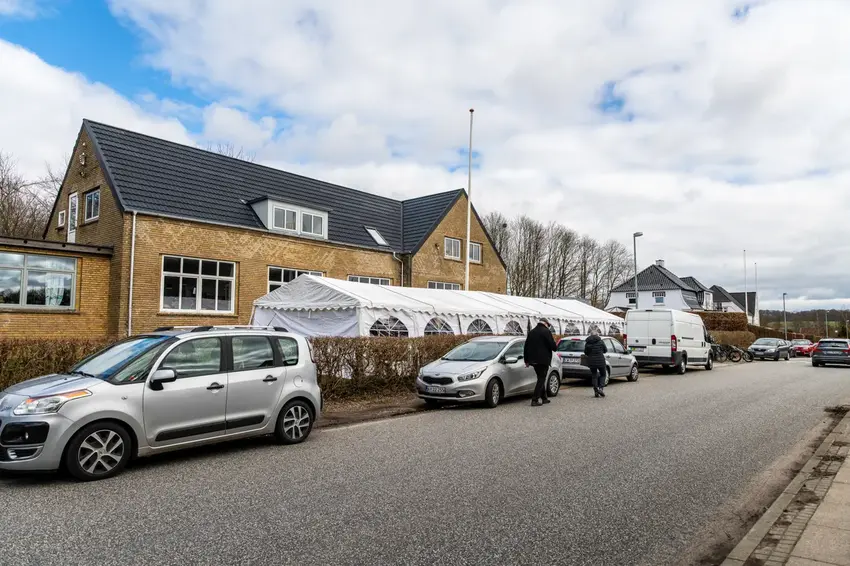 Loppemarked hos spejderne i Hovedgård skabte feststemning