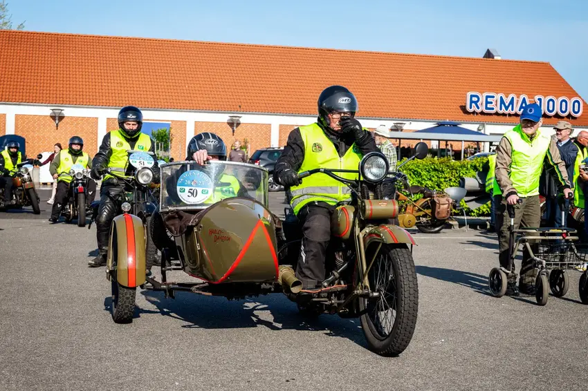 Veteranfest i Brædstrup: Motorbrøl og krydsordskriser