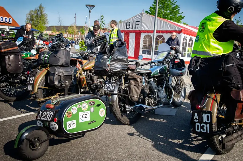 Veteranfest i Brædstrup: Motorbrøl og krydsordskriser