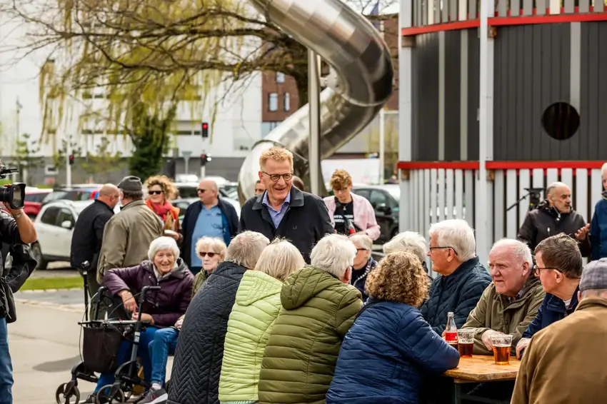 Arbejderkampdagen fejret med familiefokus, varme hveder og lokale talenter