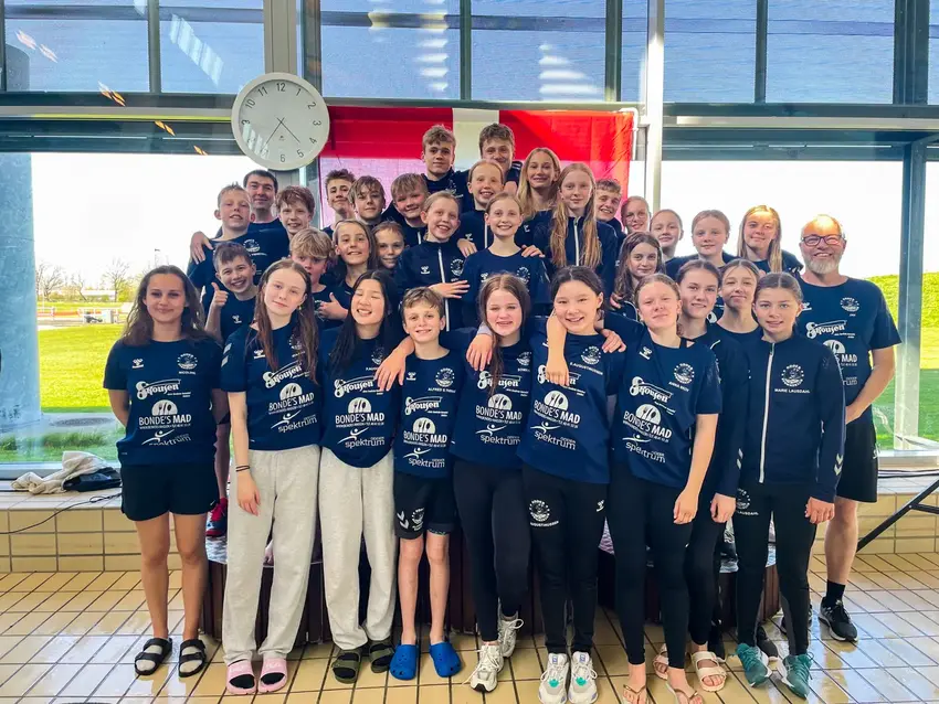 Odder Svømmeklub imponerede i nord og syd
