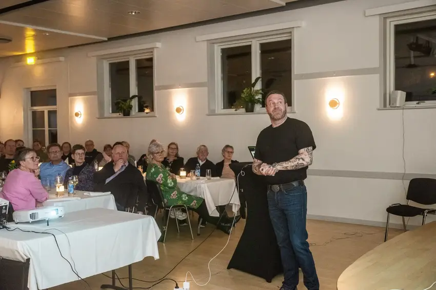 Fra luksusliv til frontlinjefotograf: Jacob Steentofts utrolige rejse