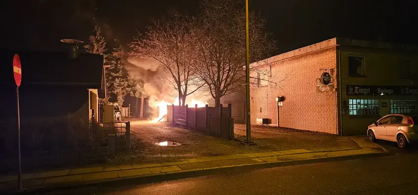Brand i container ved Tingets Bodega i Brædstrup