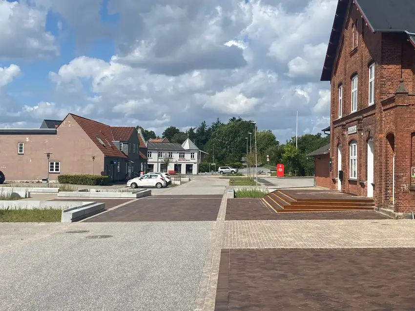 Festlig indvielse af Hovedgårds nye stationsplads