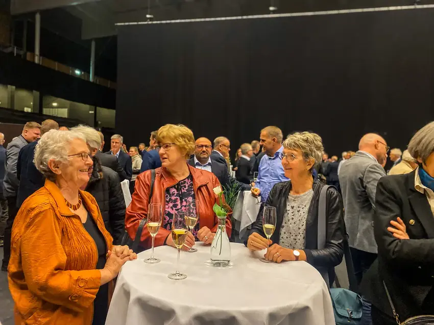 Forum Horsens fyldt til bristepunktet: Nytårskur satte rekord