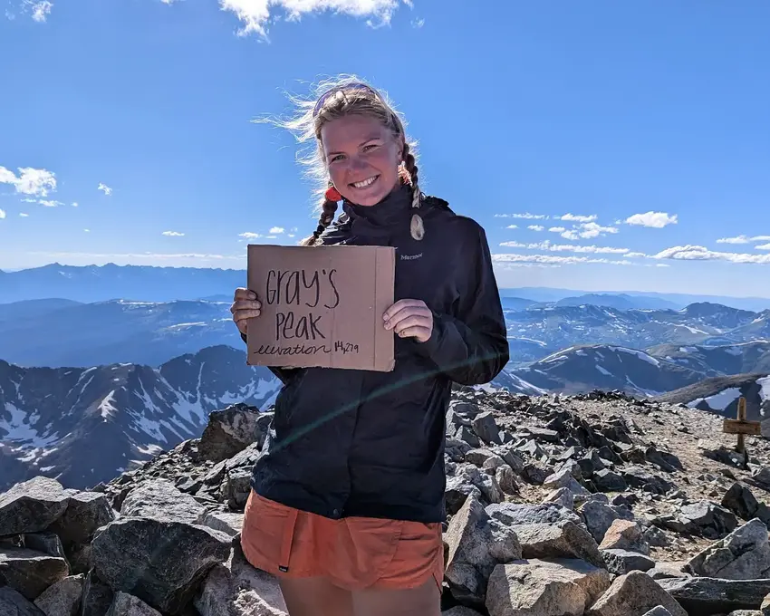 Fra hashmisbrug til vildmarksnomade – Agnes’ vilde rejse gennem Rocky Mountains