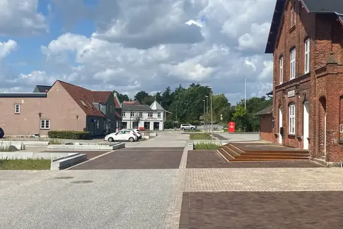 Festlig indvielse af Hovedgårds nye stationsplads