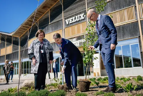 VELUX - Østbirk Bygningsindustri ØB