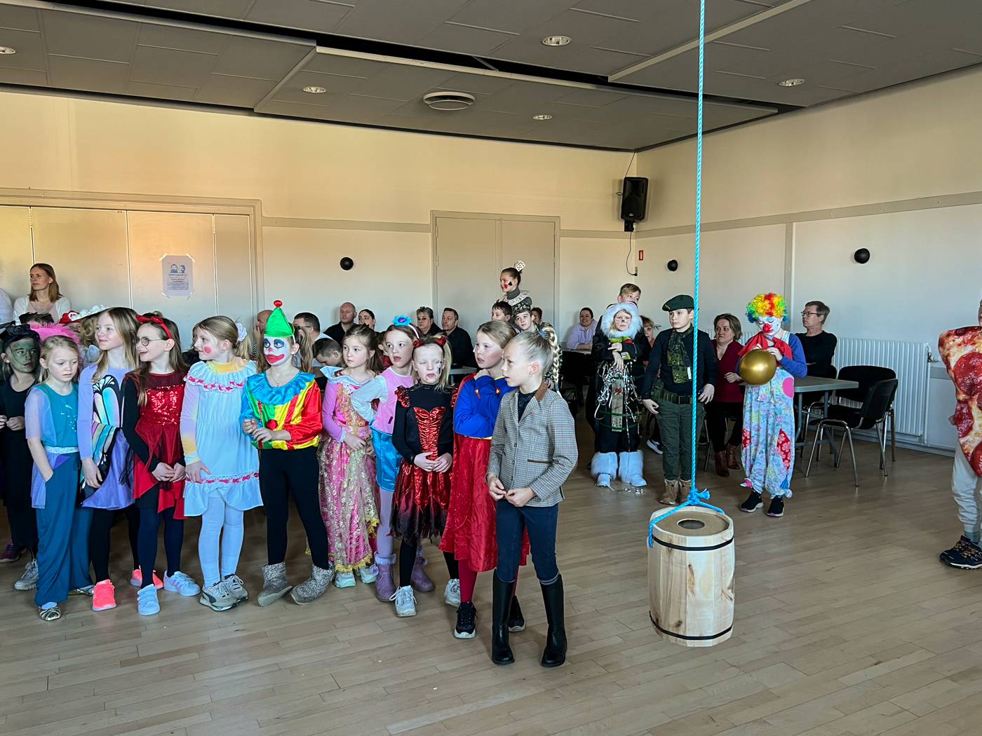 Fastelavn i hansted   egebjerg forsamlingshus 1