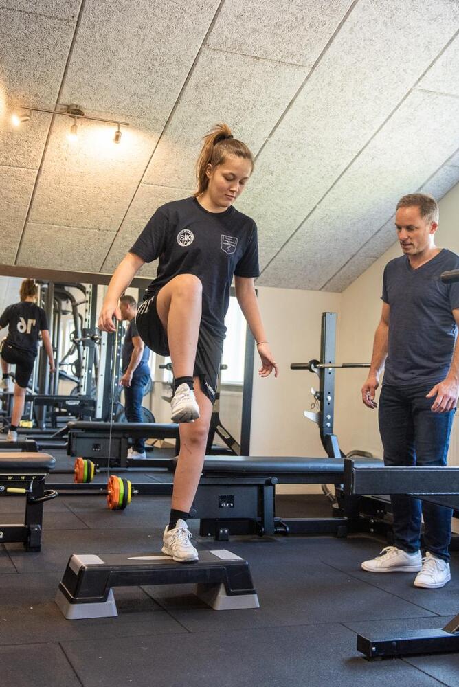 U42 2048 7544