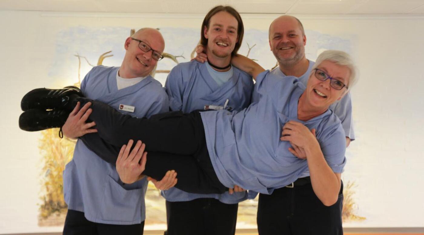 B49a7a kvindeloeft 18x10 8905 1