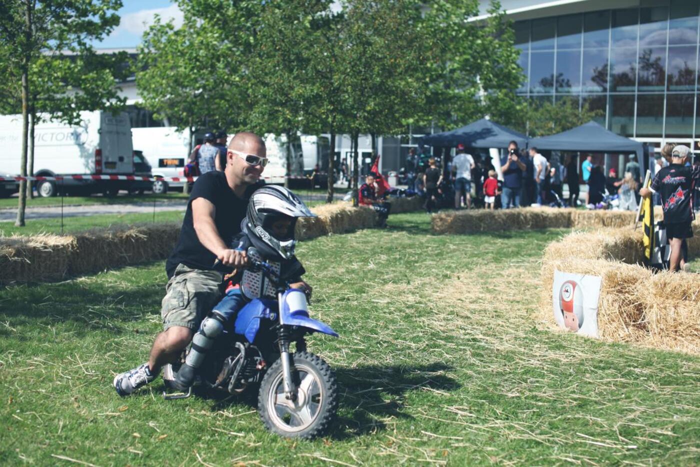 Bd6e41 kj rgaard grand prix fanzone2015 foto sophie bech 2