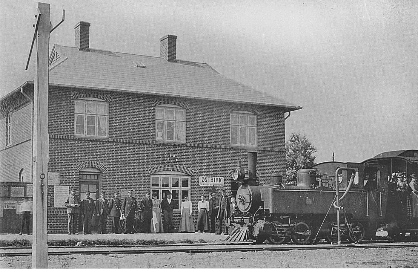 Tog oestbirk kort efter aabningen 2