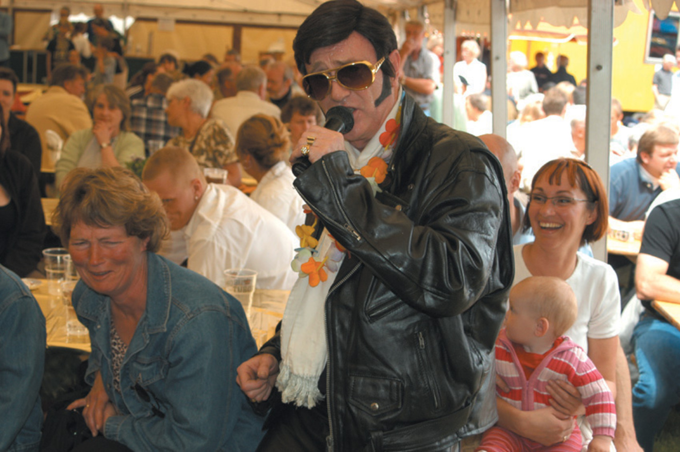 Uge 24 hg byfest elvis2004