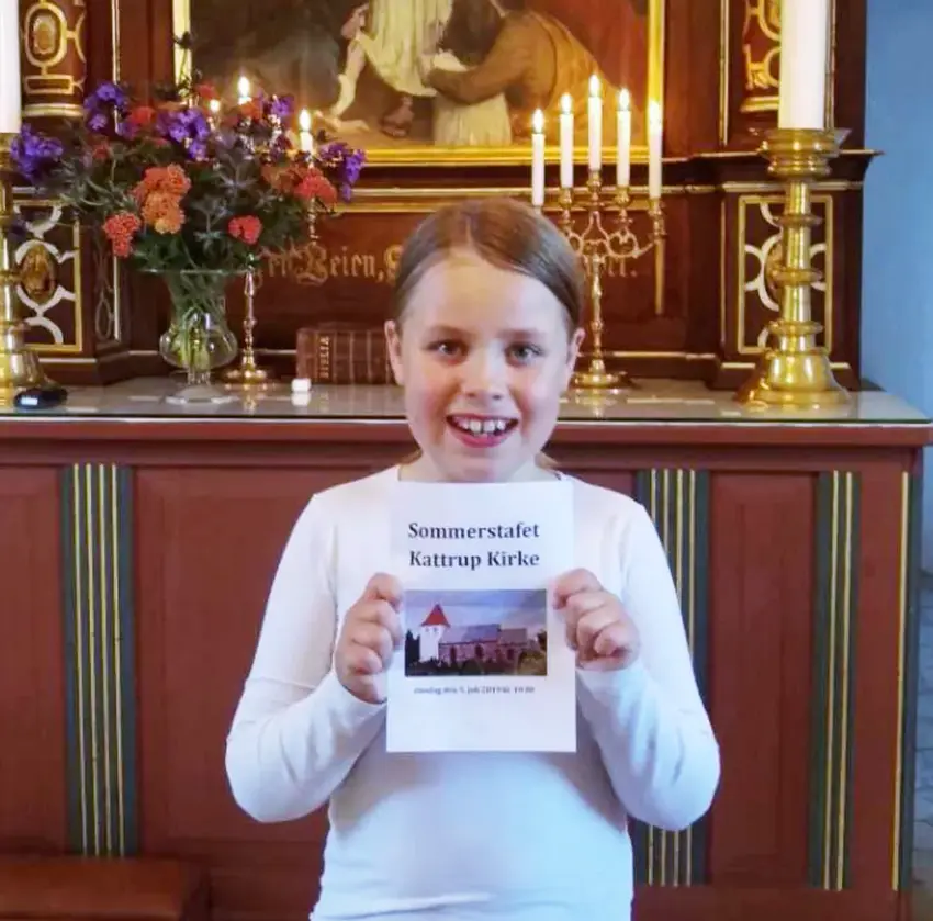 Sommerstafet fylder landsbykirkerne