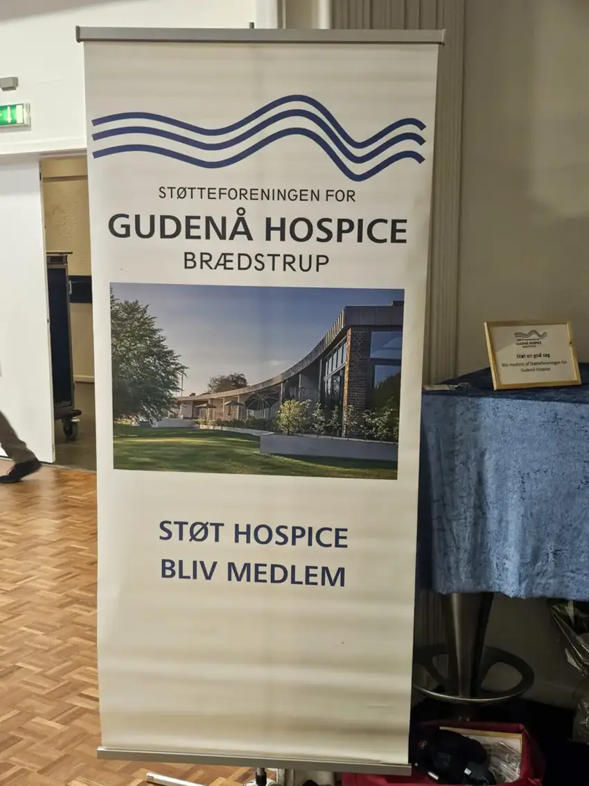 Gudenå Hospice roll-up skilt