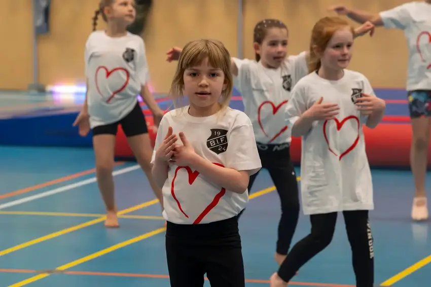 Gymnastik i Brædstrup Hallen