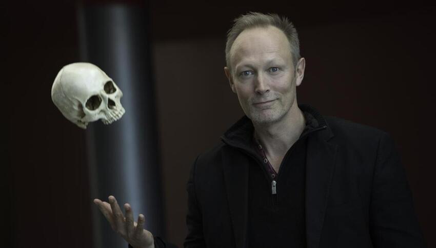 DR og Lars Mikkelsen fortæller Historien om Danmark