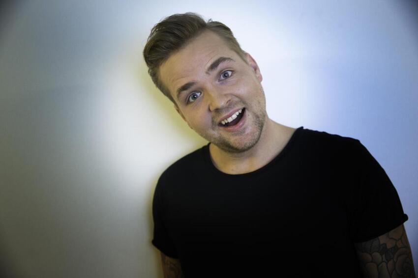 Joakim Ingversen bliver midlertidig vært på X Factor