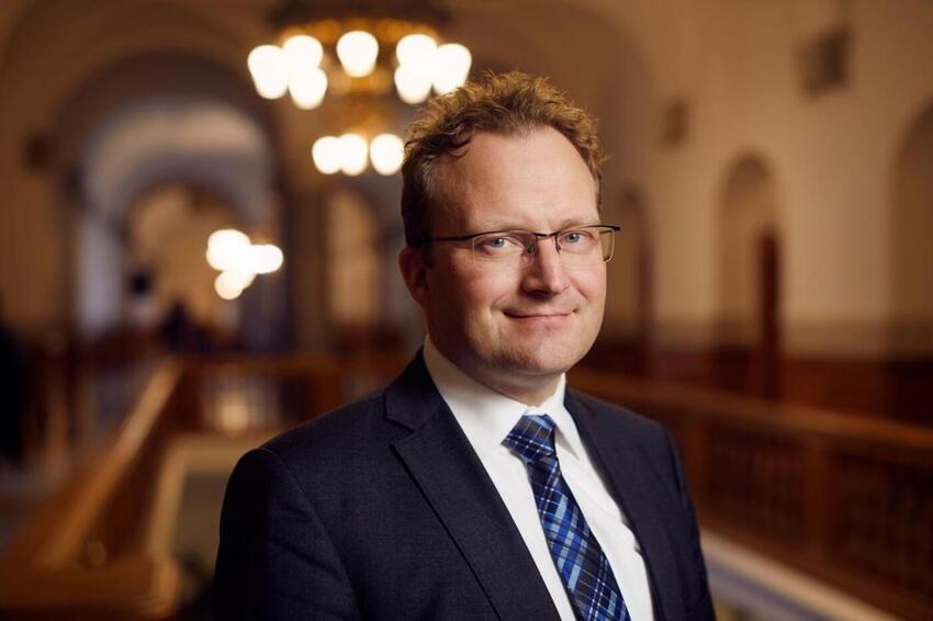 Genopliv regeringens landdistriktsudvalg