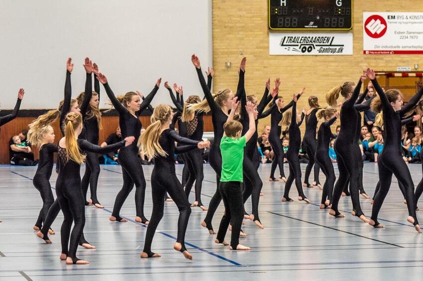 70 springgymnaster mangler hjælpere