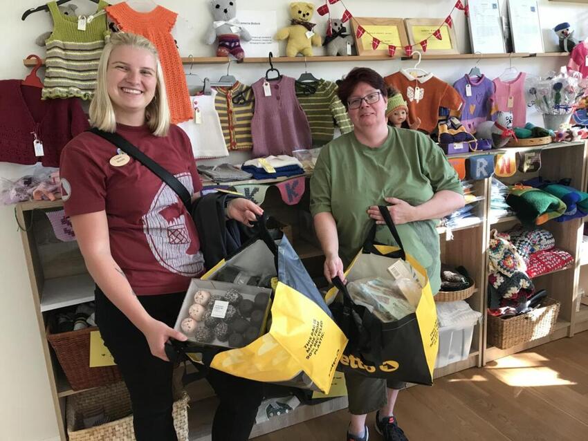 Oprydning gav garn til strikkedamerne