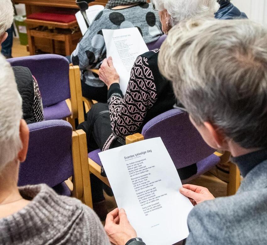 Fællessang i Østbirk Præstegård