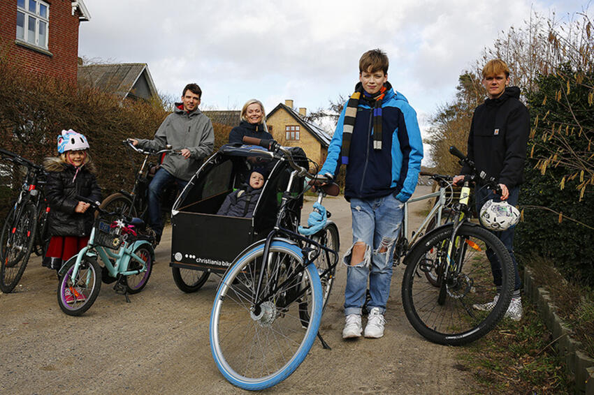 Klima: Familie skiftede to biler ud med én el-ladcykel