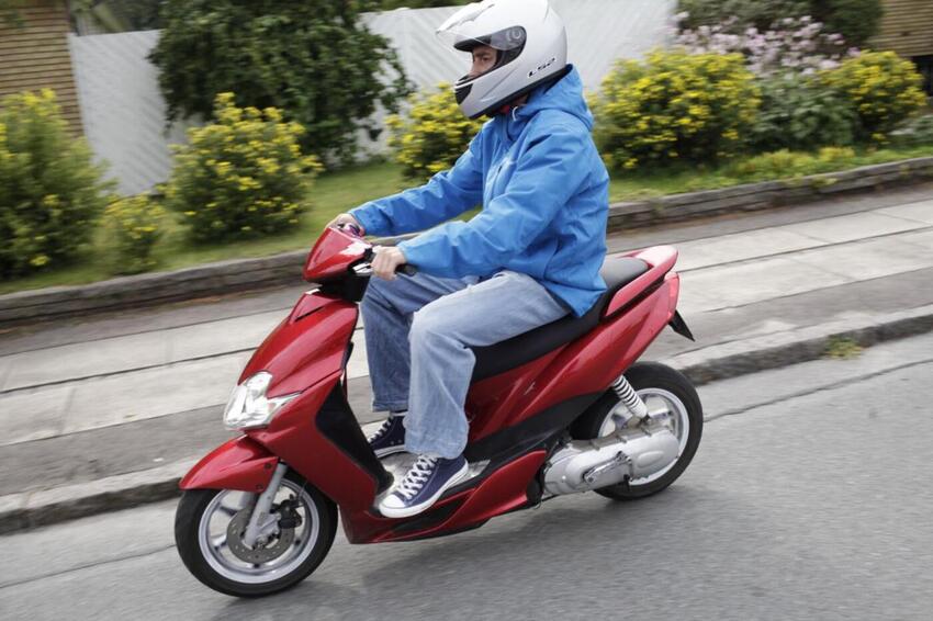 Knallert til 15-årige vil have en meget høj pris