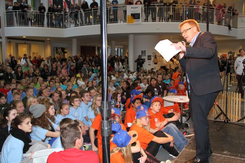 Over 1500 børn og voksne dyster i First Lego League