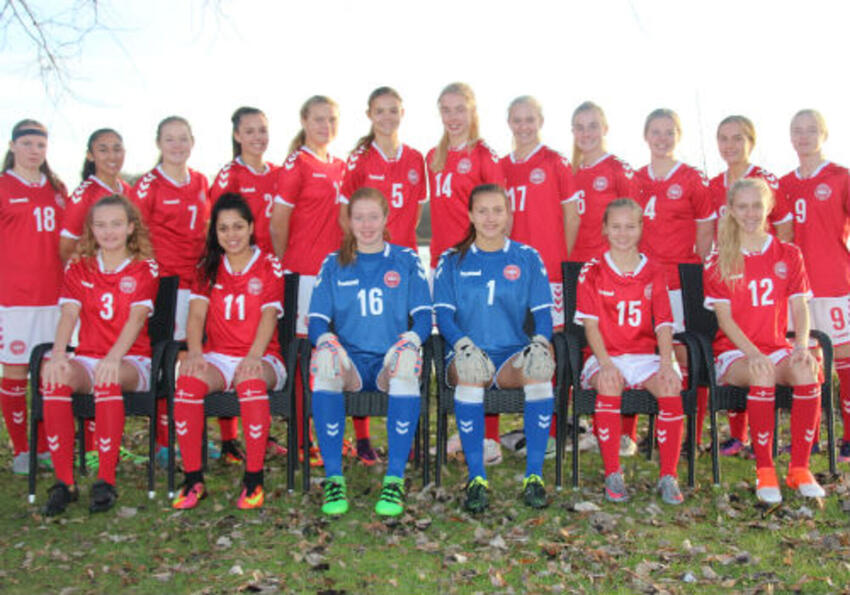 Pigerne mod drengene i Tilst