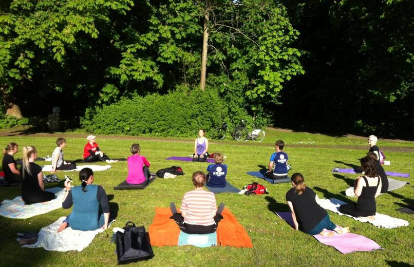 Zumba og pilates i Bygholm Park