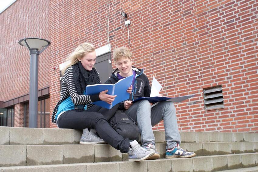 Bliv frivillig lektiehjælper for børn