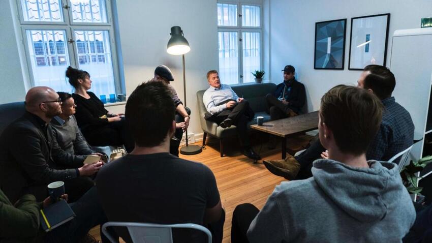 Iværksættere og små virksomheder får én indgang til Jobcentret
