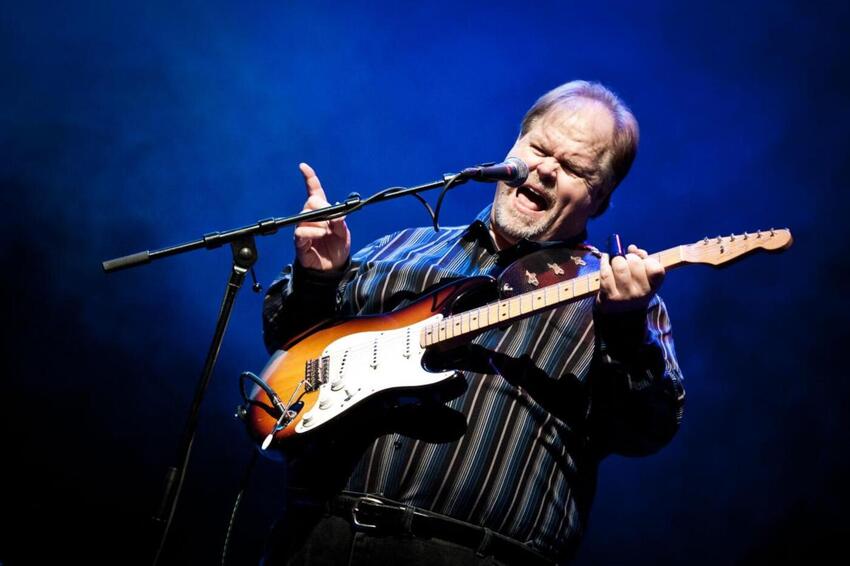 John Mayalls super-guitarist på Kulisselageret