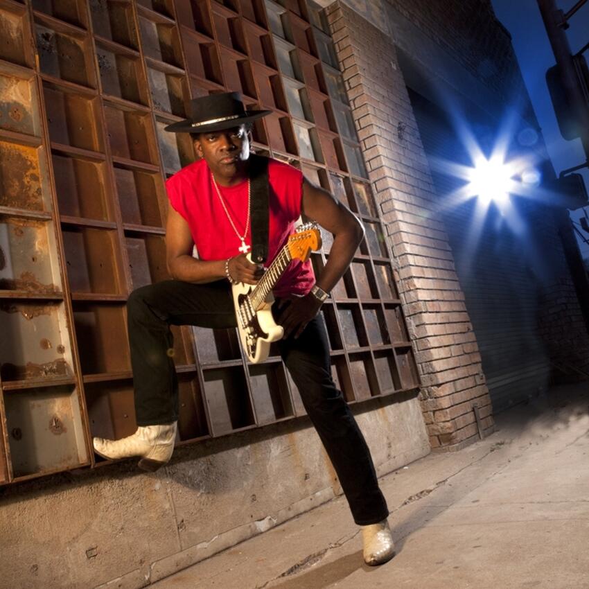 “The Carvinator” til Kulisselageret med varm og intens blues
