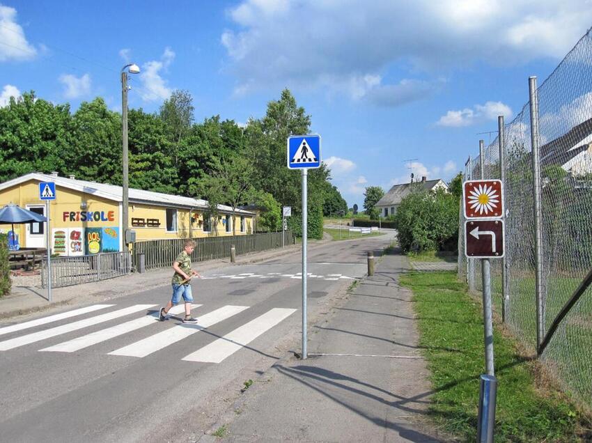 Nyt fodgængerfelt ved Vestbirk Skole virker ikke efter hensigten