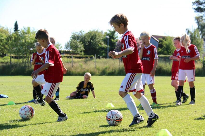 Fodbold-roadshow starter i Horsens