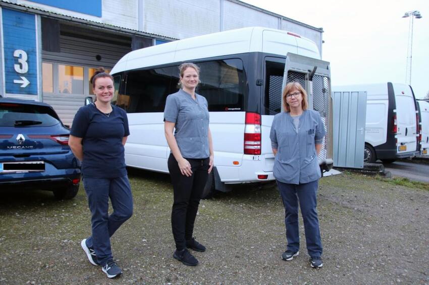 Lægger de tørre tal til side og hopper i testuniformen