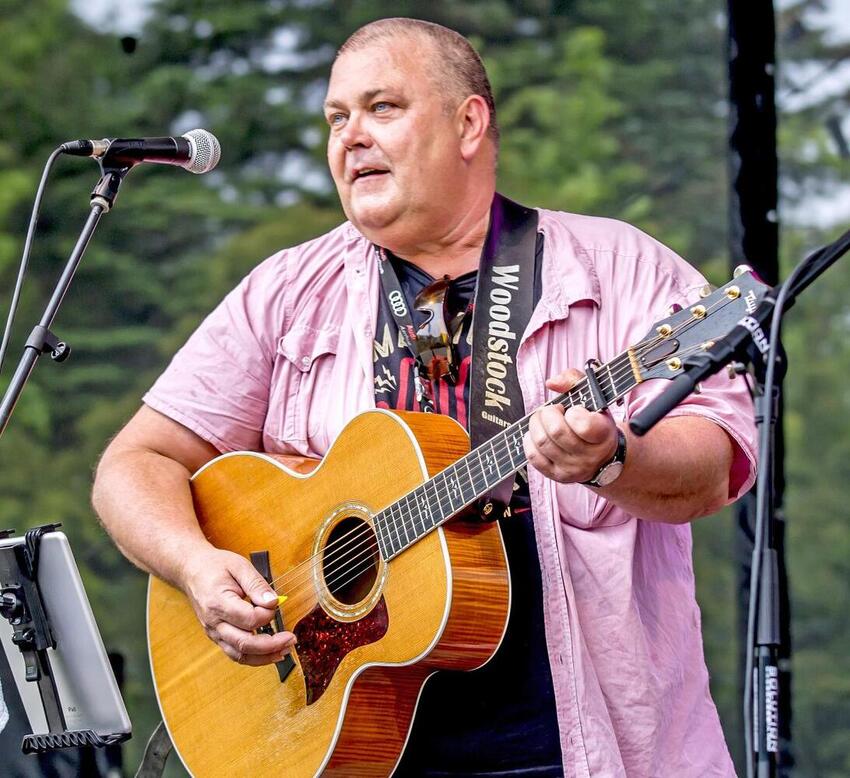 Ivan Johnsen i Hovedgårdhallen
