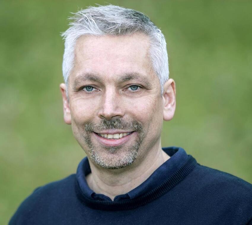 Guld, grønne skove og en cykelsti fra Yding