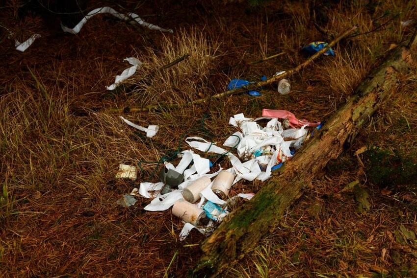 Danskerne samler stadig skrald – hver for sig