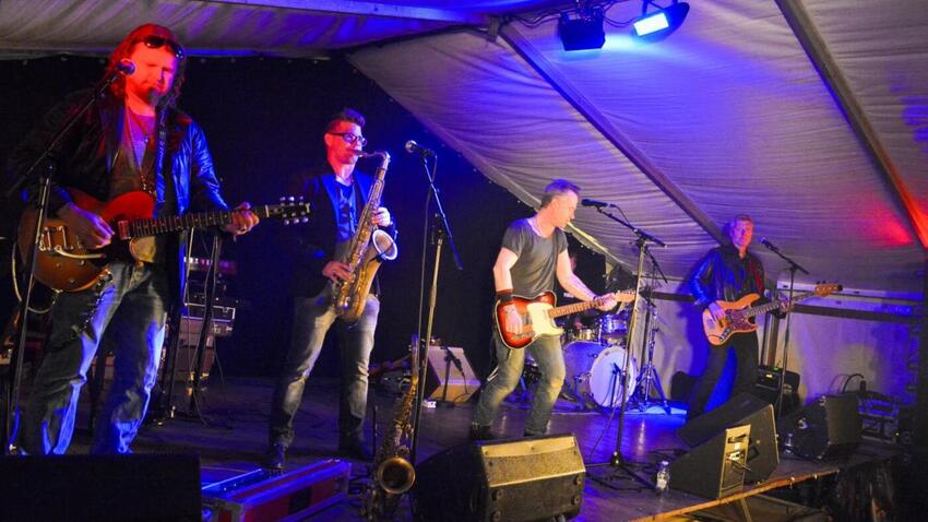 Hovedgård Byfest: The Boss lukker og slukker