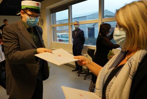 Learnmark Horsens fejrer 17 nye erhvervsassistenter