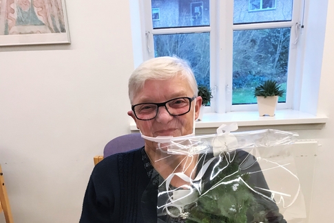 Birthe har 10-års strikke jubilæum